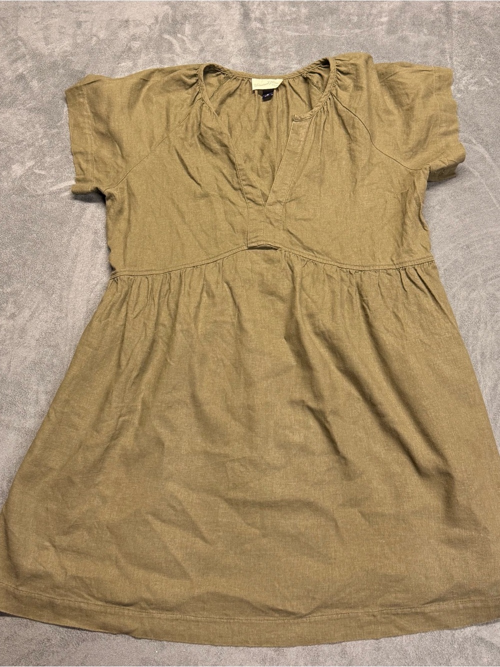 💚 Universal Thread Linen Blend Dress – Army Green